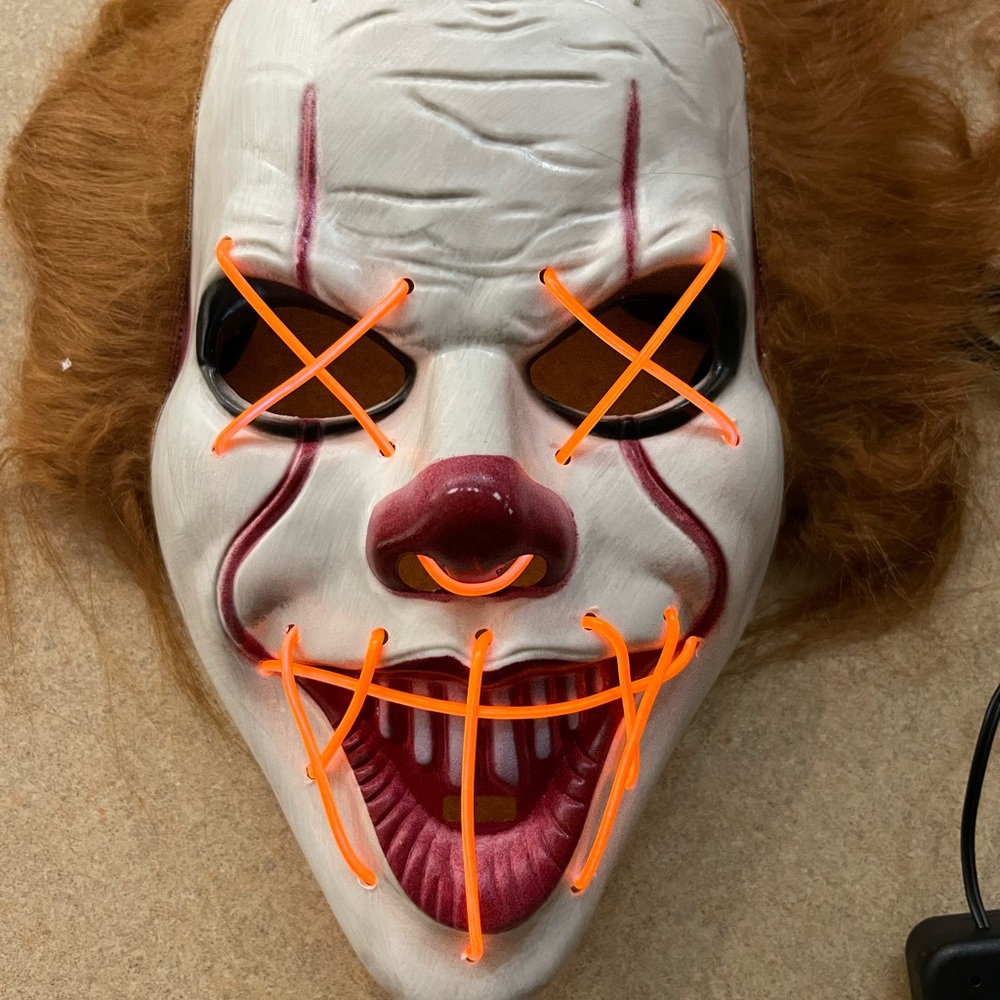 LED Light-Up Clown Mask - Picture 14 of 14